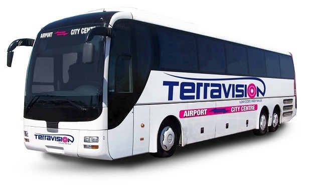Da e per l'aeroporto di Stansted al Centro di Londra con il bus navetta Terravision