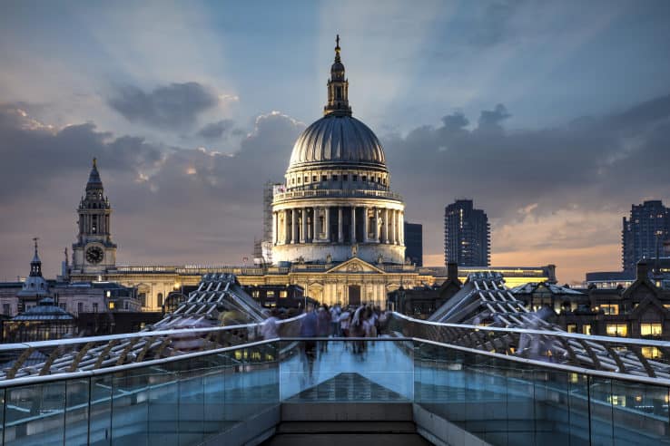 La Cattedrale di St Paul vista dal Millennium Bridge - Cose da vedere a Londra