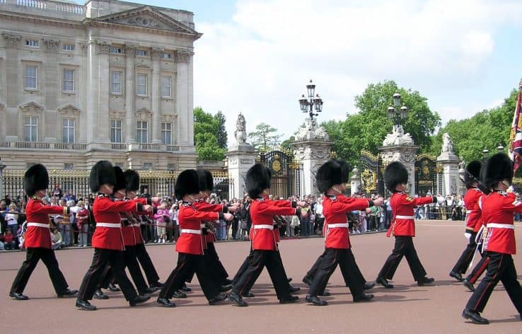 Cambio della Guardia a Buckingham Palace