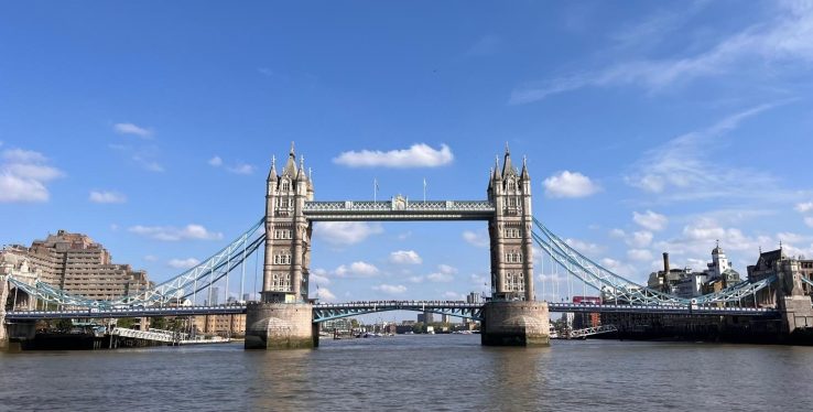Il Tower Bridge di Londra. Scopri come visitarlo